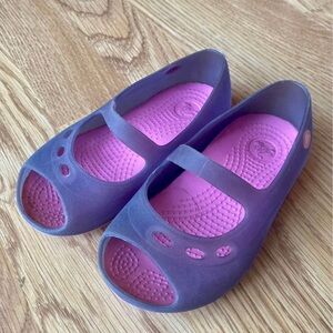 Toddler crocs size 9